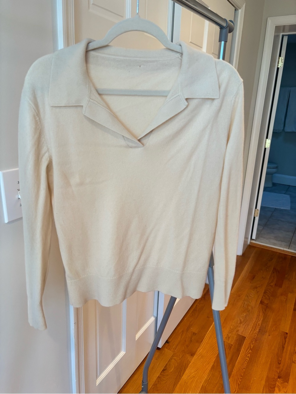 Italic 100% Cashmere Cream V-Neck Collared Sweater